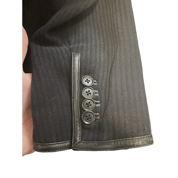 Armani Exchange Men’s Pinstripe Suit - Size 32 REG - Picture 6 of 14